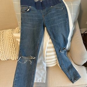 Maternity jeans JACKPOT!